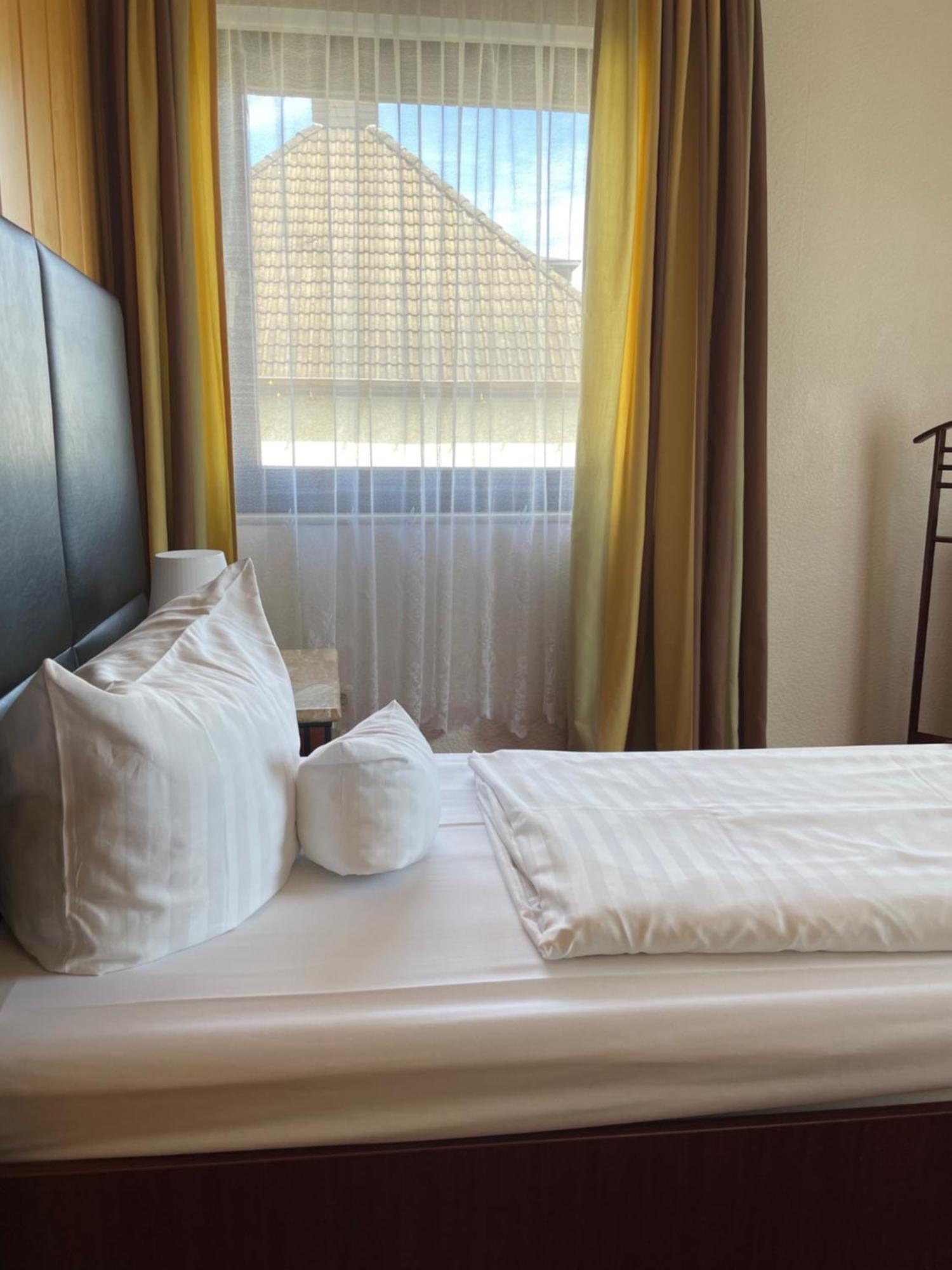 Hotel Schaefer Siegen Bagian luar foto