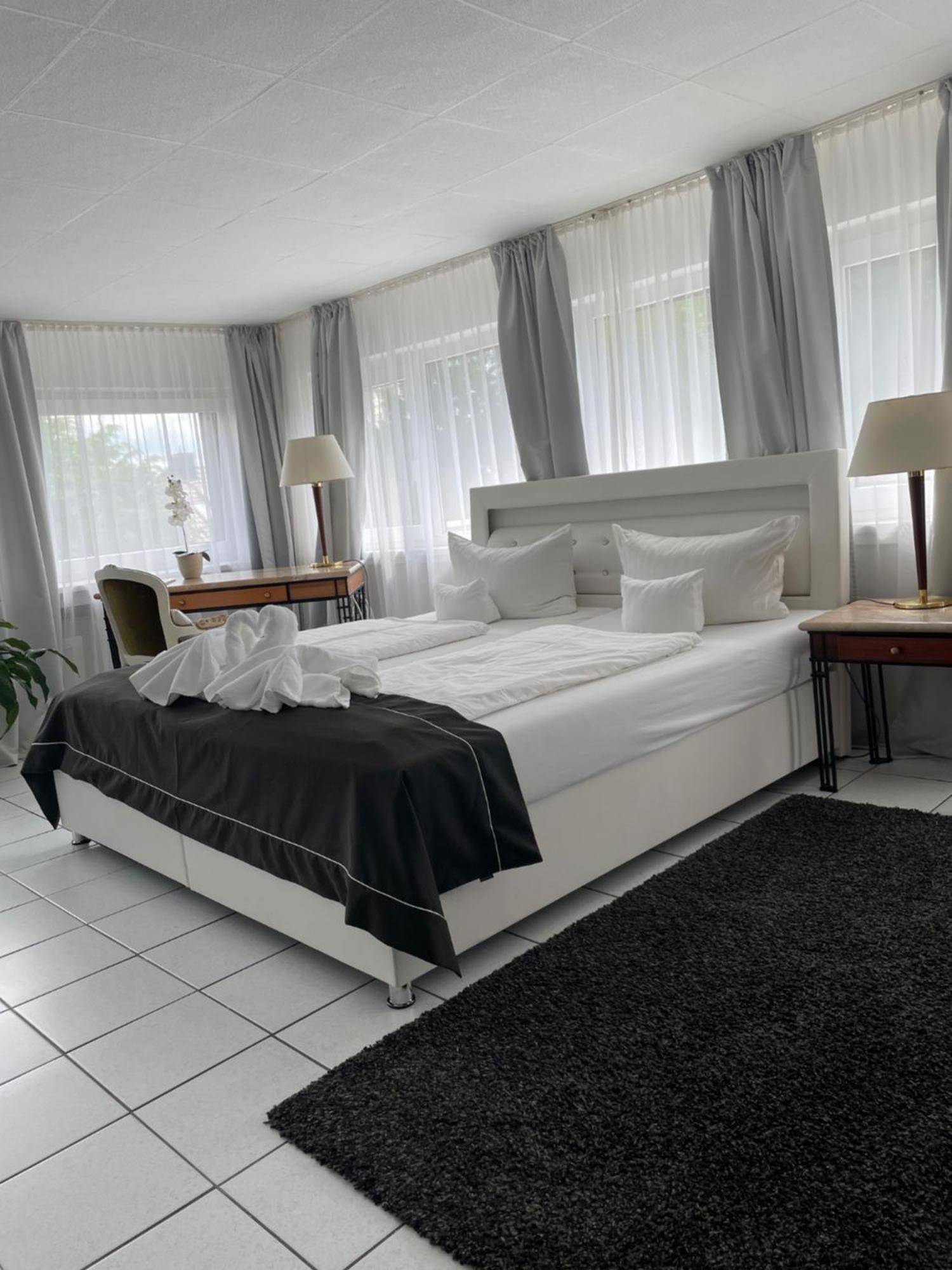 Hotel Schaefer Siegen Bagian luar foto