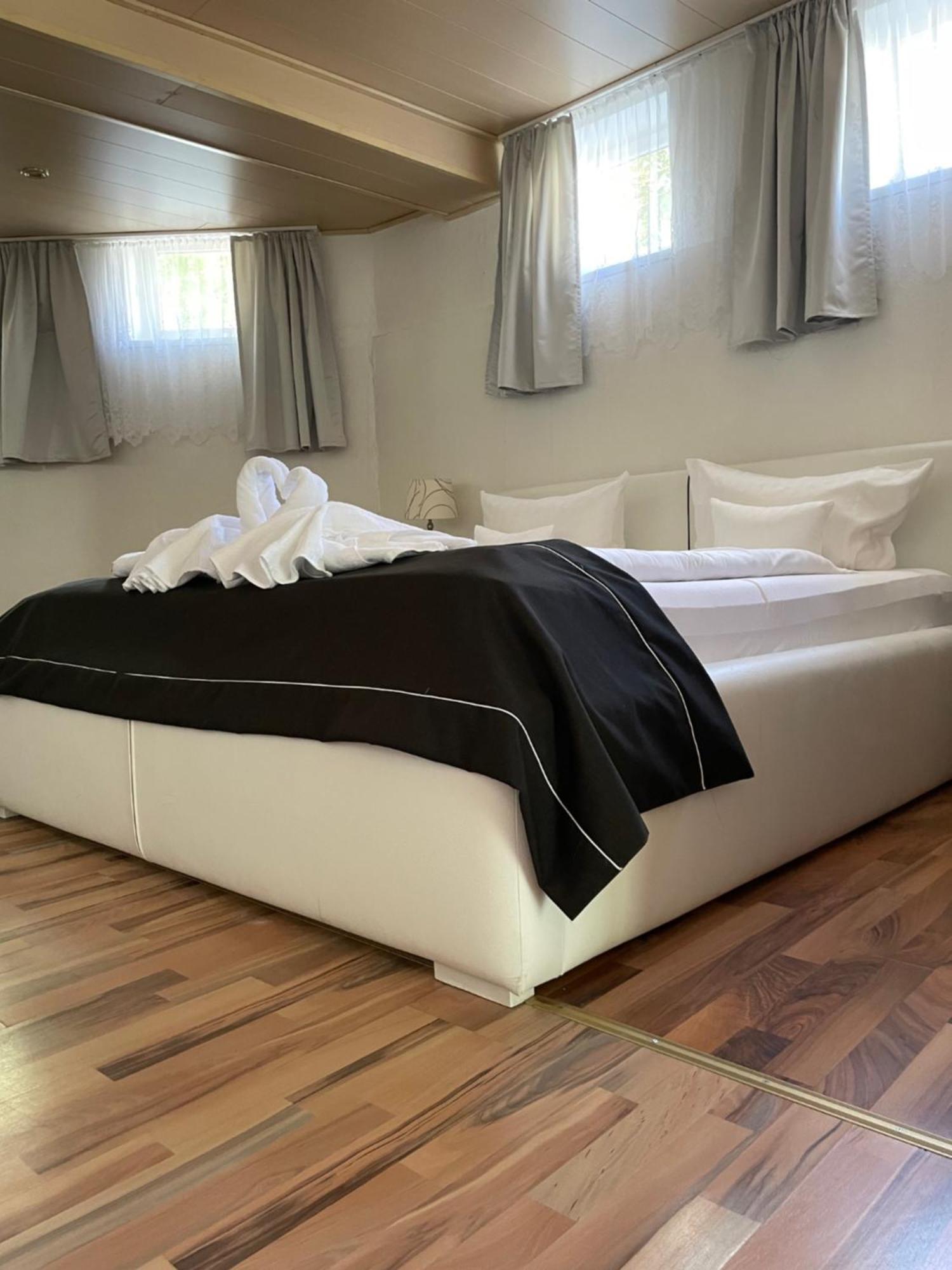 Hotel Schaefer Siegen Bagian luar foto
